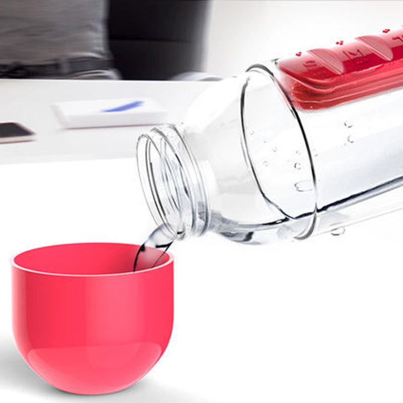 2 in 1, 600 ml 7 Fächer Medizinbox Wasserbecher