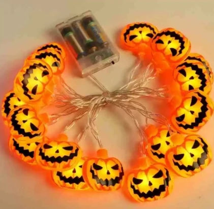 2PCS1.5/3m Halloween LED Lichterkette, Kürbis Geister Spinnennetz Fledermaus Kronleuchter, Batteriebetriebene Halloween Dekoration Requisiten