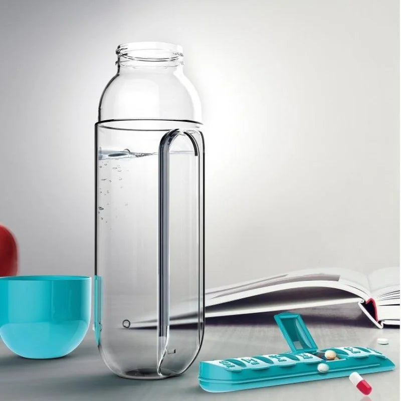 2 in 1, 600 ml 7 Fächer Medizinbox Wasserbecher