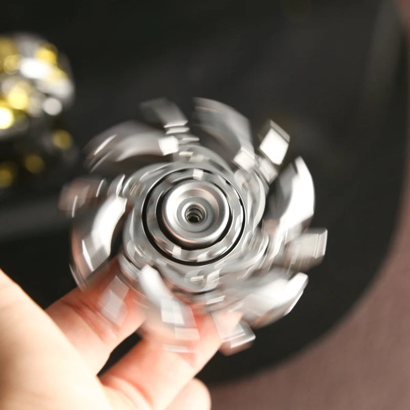 Mecha Transform EDC Fidget Spinner – Stressabbau-Gyro-Spielzeug