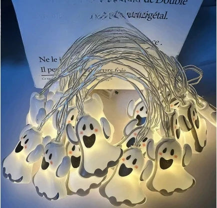 2PCS1.5/3m Halloween LED Lichterkette, Kürbis Geister Spinnennetz Fledermaus Kronleuchter, Batteriebetriebene Halloween Dekoration Requisiten