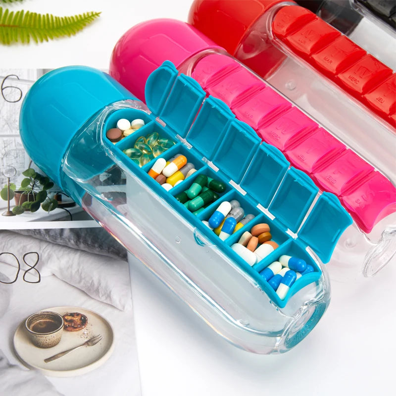 2 in 1, 600 ml 7 Fächer Medizinbox Wasserbecher