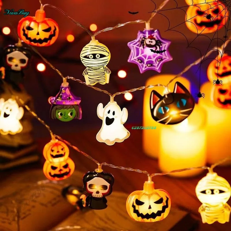 2PCS1.5/3m Halloween LED Lichterkette, Kürbis Geister Spinnennetz Fledermaus Kronleuchter, Batteriebetriebene Halloween Dekoration Requisiten