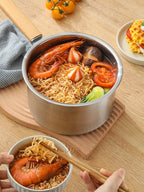 Edelstahl-Siebkorb zum Kochen: Ideal zum Abgießen von Nudeln, Braten und Zubereiten von Suppen – geeignet für alle Arten von Speisen.ktops