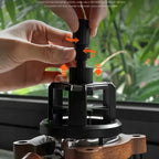 Magnetischer Kaffeepulverstreuer mit rutschfester Nadel