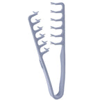 Dieser faltbare Stylingkamm wurde entwickelt, um Volumen und Textur für sofortigen Stand am Ansatz zu verleihen. Er eignet sich perfekt für feines und plattes Haar und sorgt für ein flauschiges Ende bei Ponyfrisuren, Pferdeschwänzen und Herren-Quiffs.