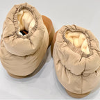 Weiche lange Plüsch-warme Schneestiefel für Damen, Winter 2022, dicke Sohle, kältebeständig, Daunensockenstiefel, rutschfeste, lässige Baumwollschuhe für Damen