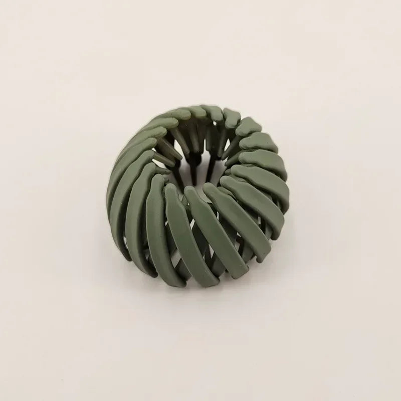 Einziehbarer Pferdeschwanzhalter