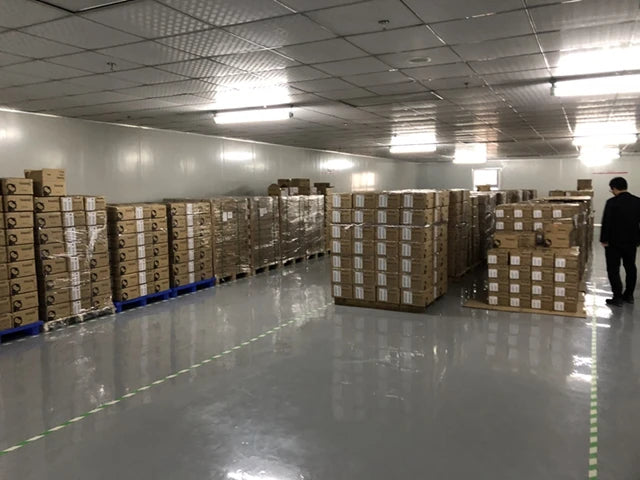 Magic 1 2300 Pa Vakuum-Dampfbügeleisen mit leistungsstarker Absaugung für schnelle Faltenentfernung