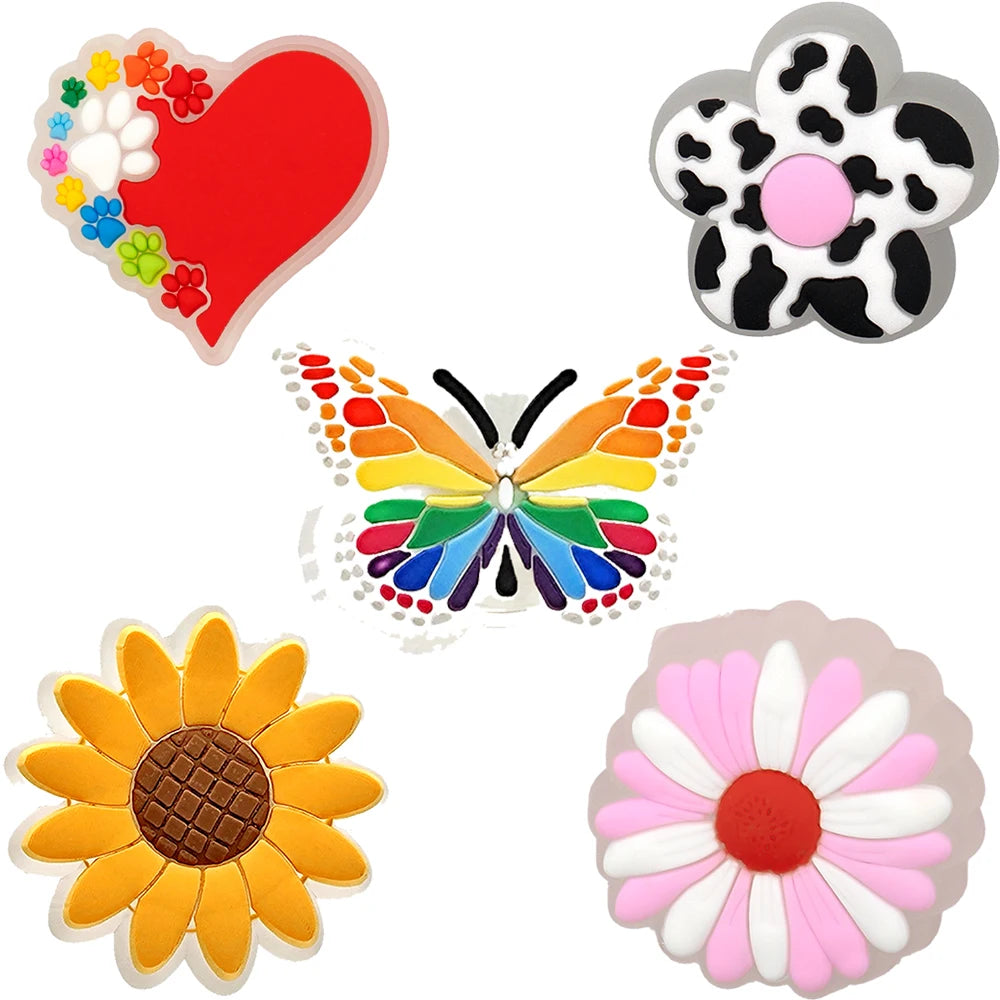 1–5 Stück neue Weihnachts-LED-Schuhanhänger, niedlicher Weihnachtsmann, Katze und Hund, Pin-Zubehör für Sandalen, Schuh-Clogs, Schnalle, Weihnachtsgeschenke