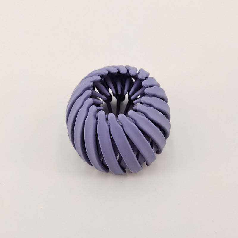 Einziehbarer Pferdeschwanzhalter