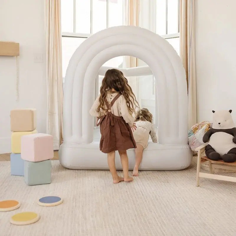 Neue beliebte aufblasbare Sprunghaus Regenbogen Hüpfburg Geburtstagsgeschenk Kinder Mini aufblasbare Burg eingebaute Luftpumpe