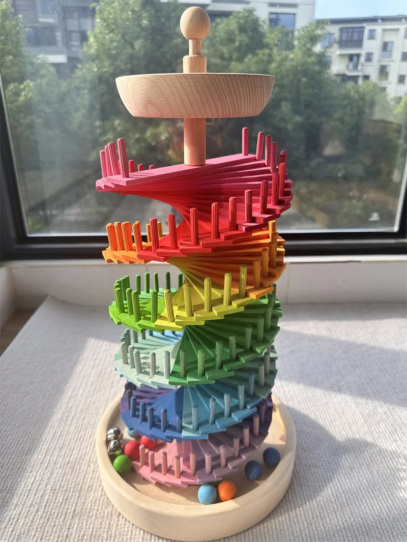 Hochwertige Regenbogen-Musik, klingende Bäume, Holzblütenblätter, Montage und Marmor-Lauf-Bälle, die Kinder-Lernspielzeug verfolgen