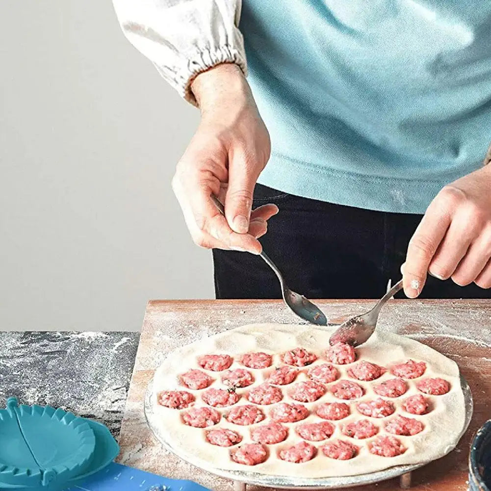 Aluminium-Knödelform, Ravioli-Maker, russischer Pelmeni-Maker, Knödelmaschine, Ravioli-Schneider, Küchen- und Kochutensilien, 37 Löcher