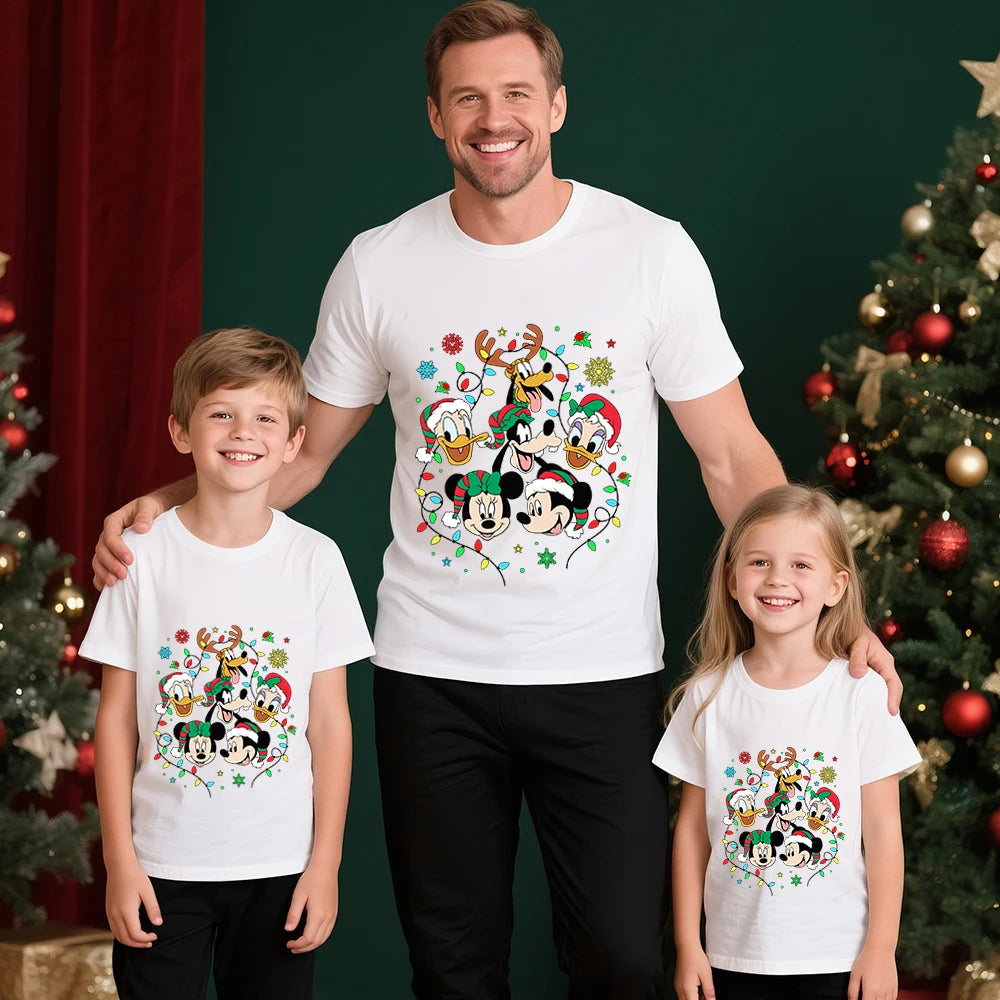 Disney Mickey and Friends Baumwoll-T-Shirts mit Weihnachtsdruck, passende Familien-Outfits für Mama, Papa, Kinder, Urlaubsparty