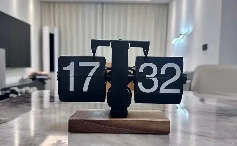 Batteriebetriebene mechanische Schmelzuhr, klappbare Schreibtischuhr, digitale Retro-Uhr mit automatischem rotierendem Rohr, zur Dekoration