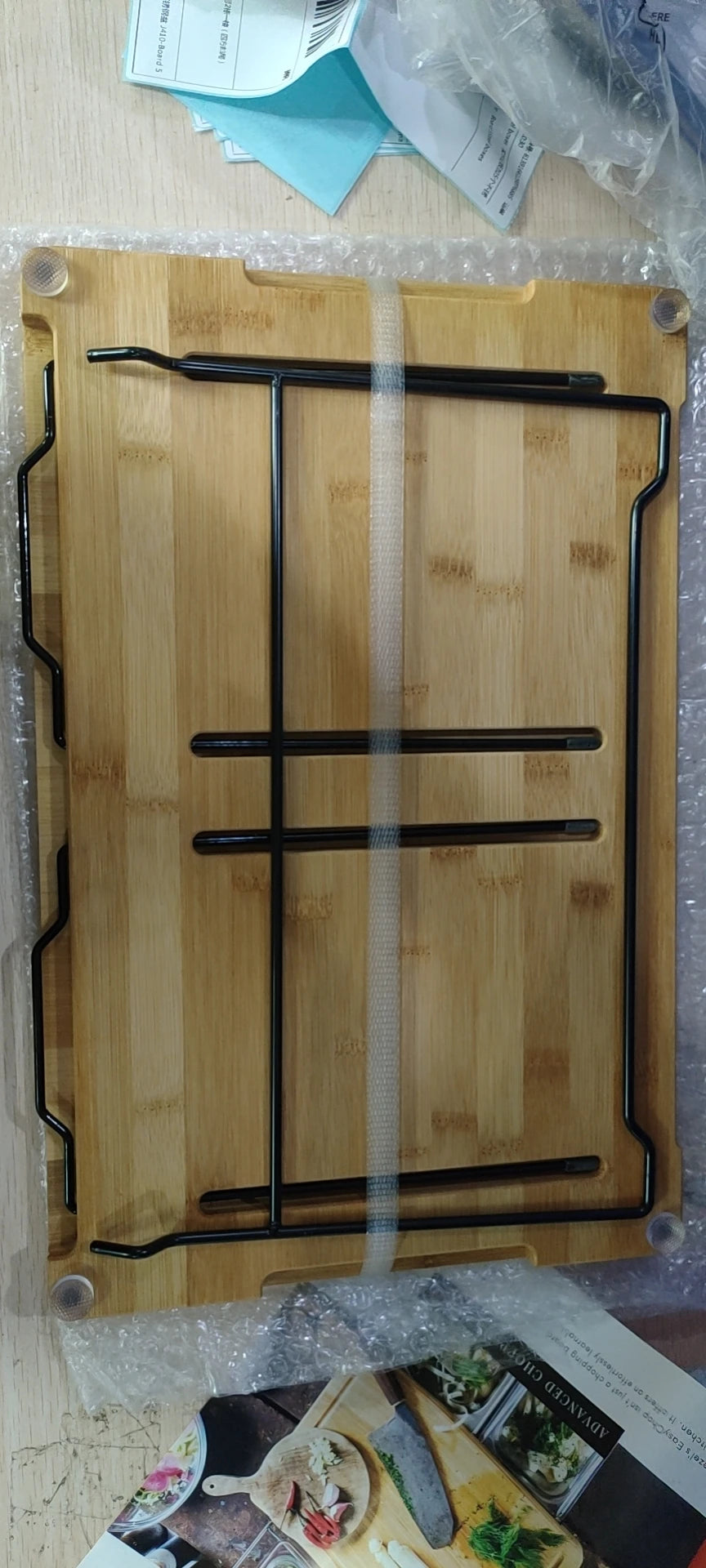 2025 erweiterbares Bambus-Schneidebrett-Set mit Tabletts und Box für die Küche, Saft-Trog, Schneidebrett-Werkzeuge, die gehackte Lebensmittel aufbewahren