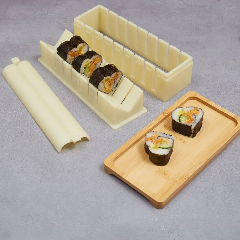 Neue 3 stücke Sushi Maker Ausrüstung Kit Kunststoff Kimbap Sushi Rollen Form Runde Quadratische Herz-förmigen Sushi, Der Werkzeuge kuchen Rolle Form
