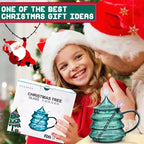 Kreativer Weihnachtsbaum aus Glas, Weihnachtstasse mit Deckel, isolierte Kaffeetasse aus Glas