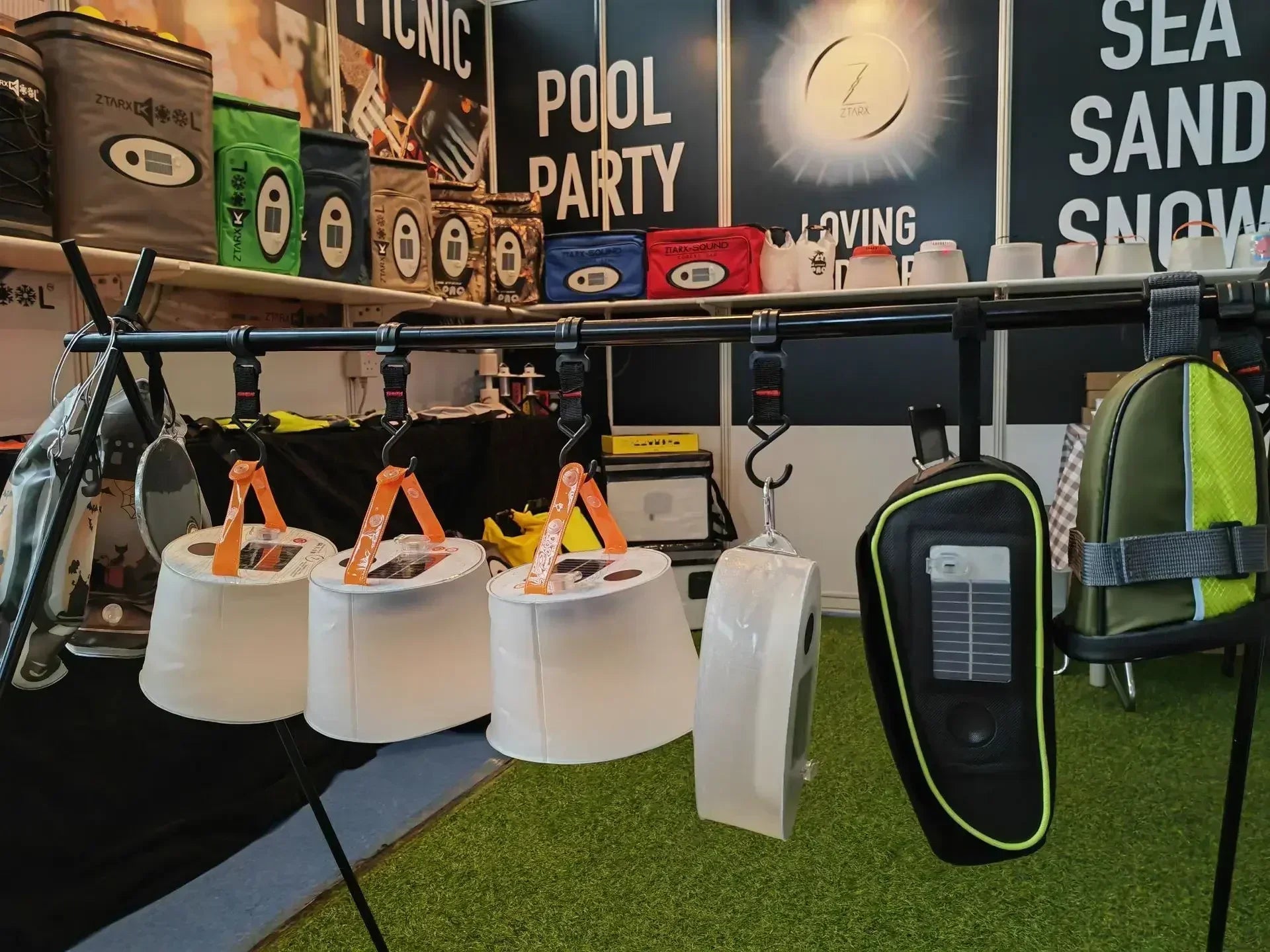 Wasserdichte Zeltleuchte für den Außenbereich, aufblasbare Campingleuchte mit magnetischer, solarbetriebener, wiederaufladbarer USB-Campinglampe