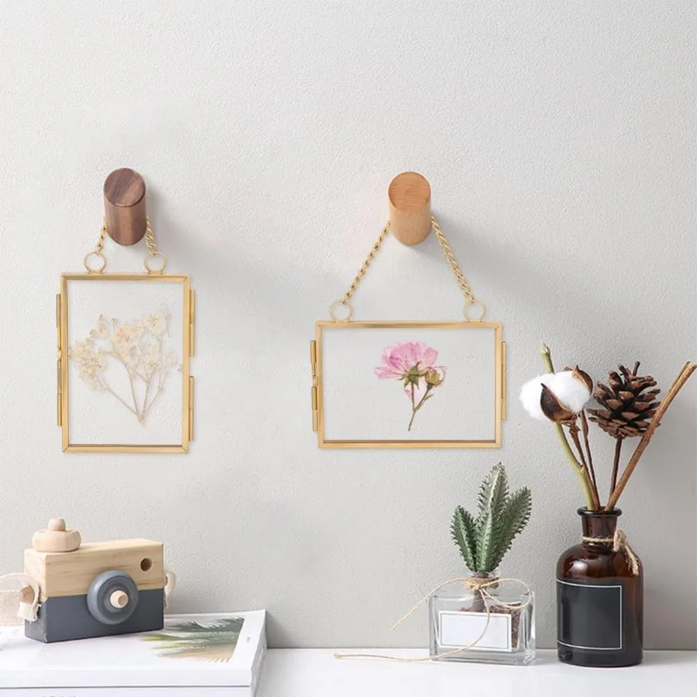 2 Stile Mini-Fotorahmen zum Aufhängen, doppelter Glas-Schwimmrahmen mit Kette, goldfarbener Klapprahmen, Kunstwerk-Ausstellungsrahmen für gepressten