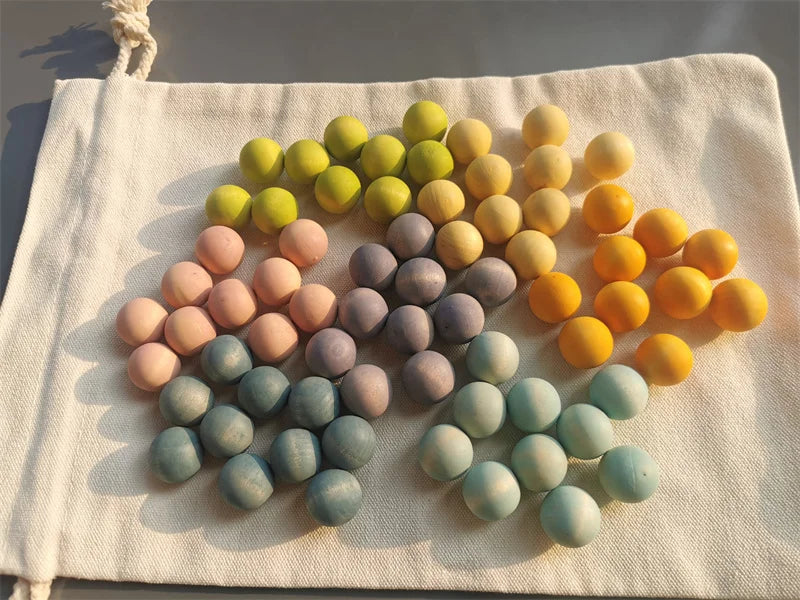 Hochwertige Regenbogen-Musik, klingende Bäume, Holzblütenblätter, Montage und Marmor-Lauf-Bälle, die Kinder-Lernspielzeug verfolgen