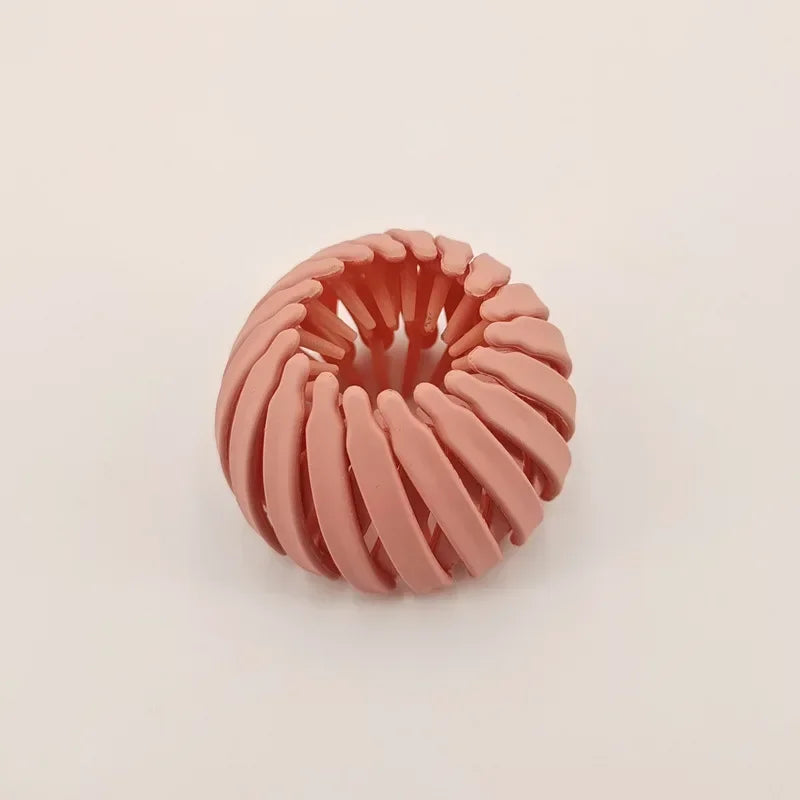 Einziehbarer Pferdeschwanzhalter