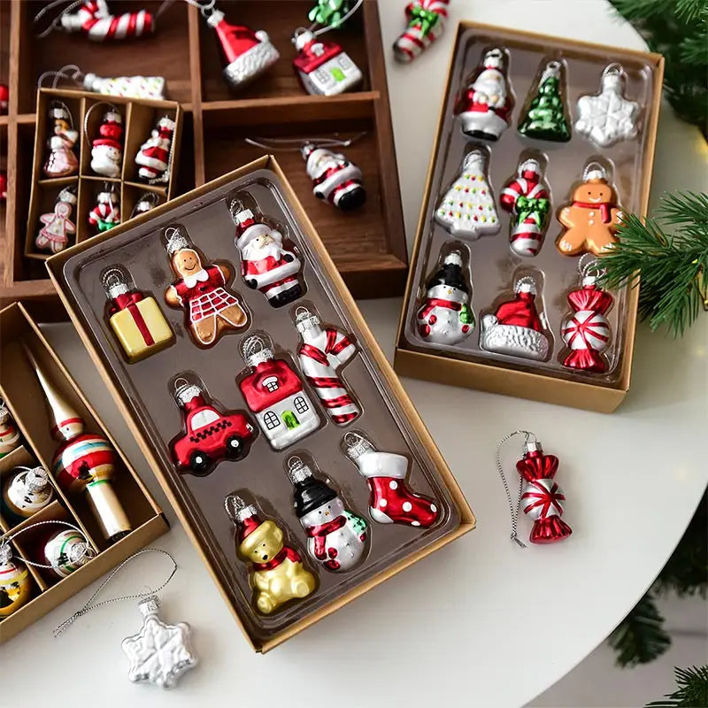 Weihnachten Set Santa Claus Schneemann Elch Weihnachtsbaum Dekor Weihnachtsbaum Anhänger Fenster Wohnzimmer Rucksack Auto Innen Dekor