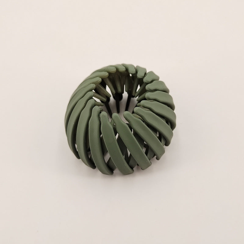 Einziehbarer Pferdeschwanzhalter