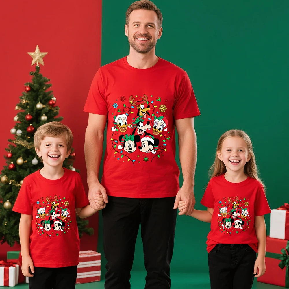 Disney Mickey and Friends Baumwoll-T-Shirts mit Weihnachtsdruck, passende Familien-Outfits für Mama, Papa, Kinder, Urlaubsparty