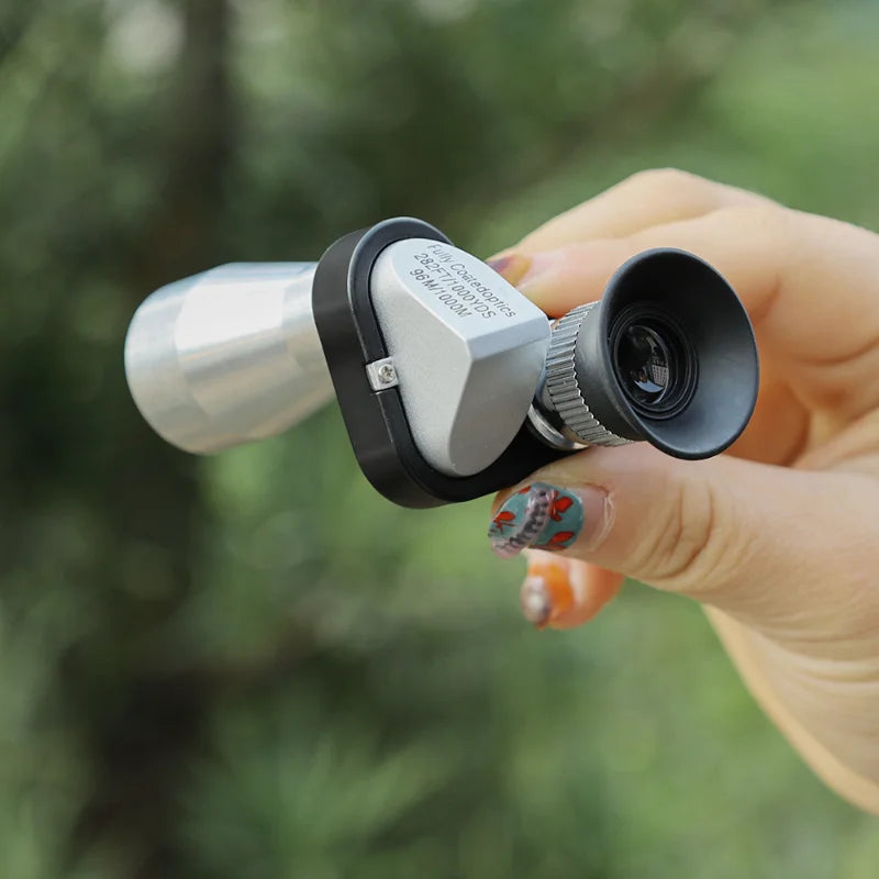 Einstellbares Teleskop HD Mini-Taschenteleskop 8 x 20 mm tragbares Monokular Outdoor-Sport Wandern Bergsteigen Teleskop