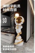 Moderne nordische Stil Wohnkultur Astronaut stand große Ornamente Skulptur Harz Handwerk Statue Schlafzimmer Einweihungsgeschenk