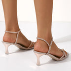 Silberne Damensandalen 2025, Sommer, neue, elegante, einteilige Riemen-Feensandalen mit dünnem Absatz und Kleid, Gummi-Oberbekleidung mit hohem Absatz