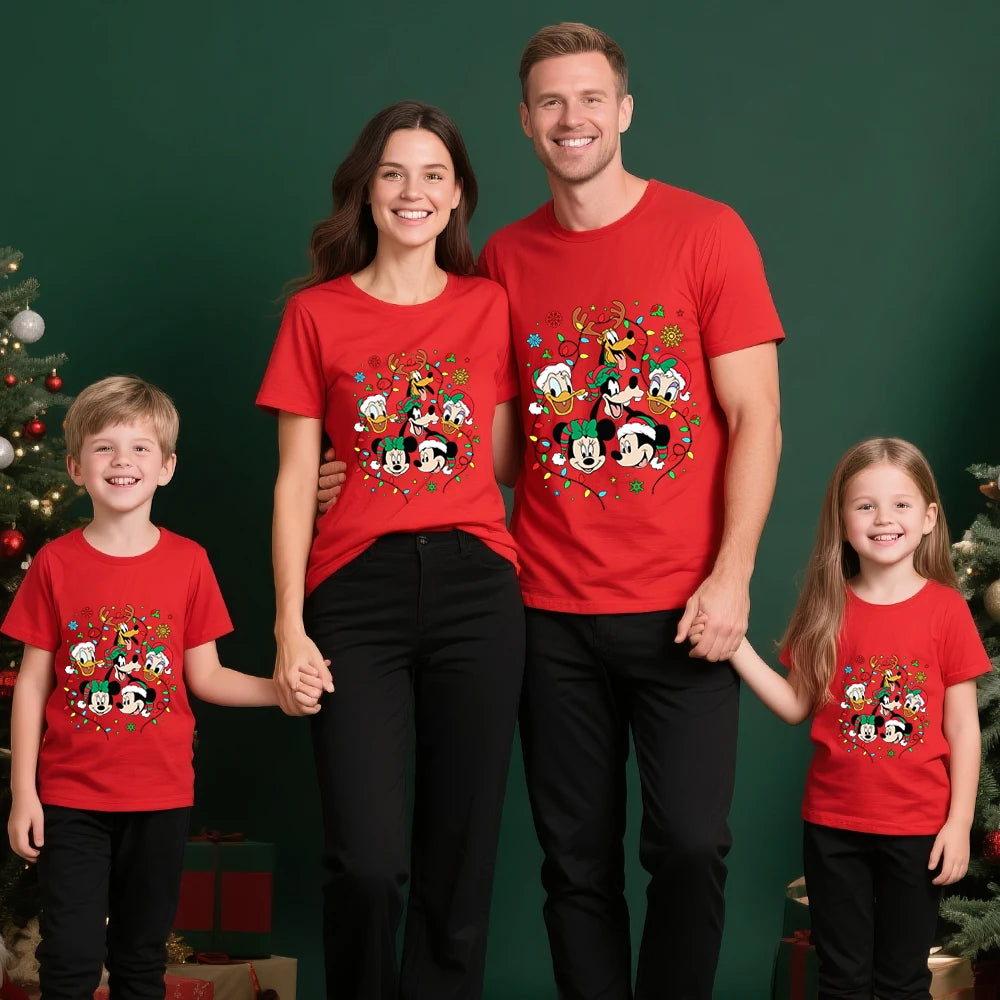 Disney Mickey and Friends Baumwoll-T-Shirts mit Weihnachtsdruck, passende Familien-Outfits für Mama, Papa, Kinder, Urlaubsparty
