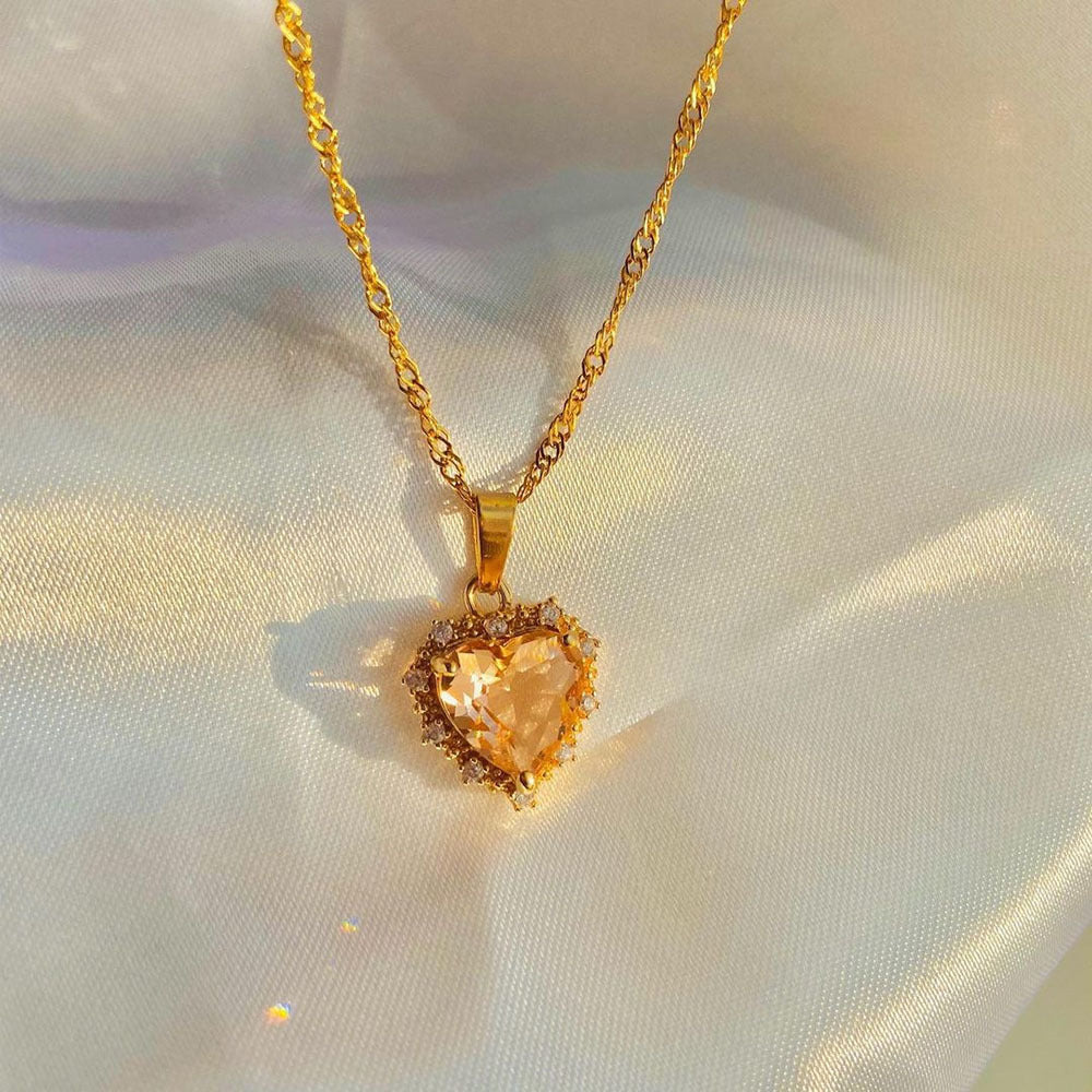 Bunte Strass-Herzkette mit goldener Schlüsselbeinkette – personalisierter Schmuck für Damen zum Valentinstag